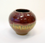 RAY POTTERY RED SMALL VASE RAY POTTERY RED SMALL VASE